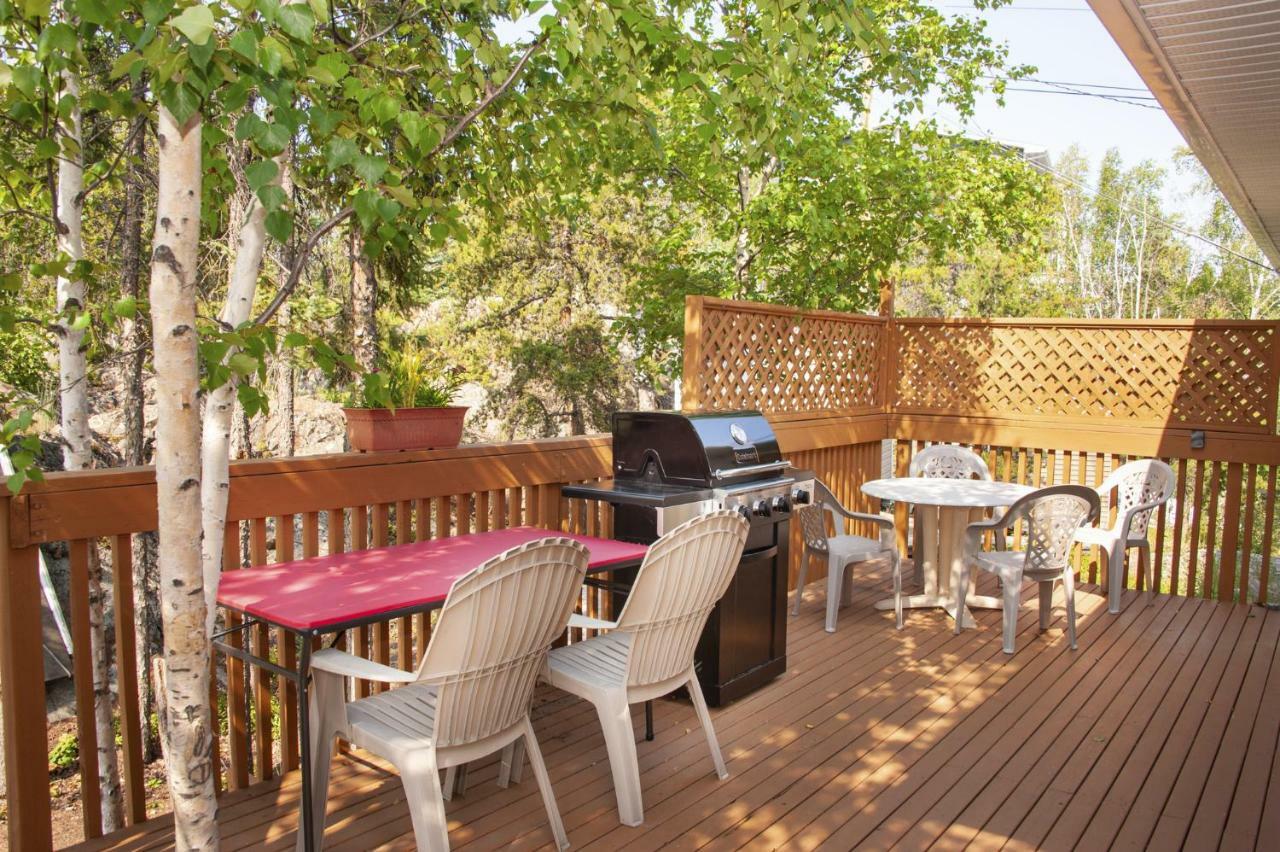 Tiga Bed And Breakfast Yellowknife Exterior foto