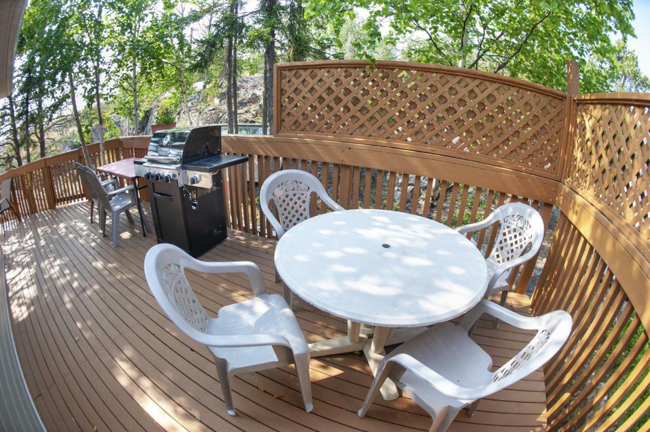 Tiga Bed And Breakfast Yellowknife Exterior foto